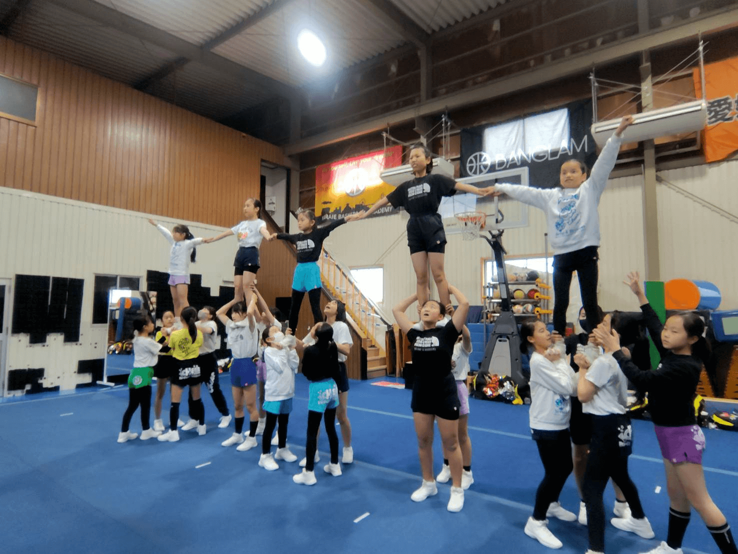 チアリーディング